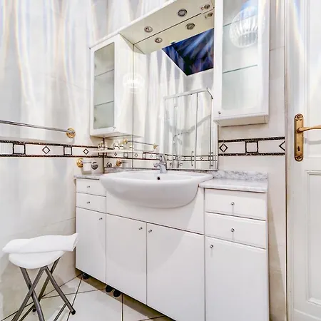 Apartment Classic Marconi By Wonderful Italy